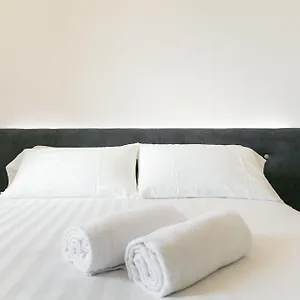 Hotel Domus Cavour Rooms&suites, Tirano